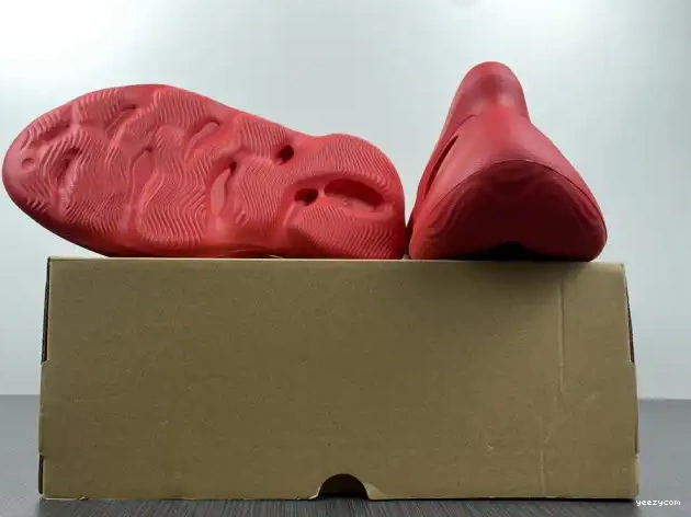 Yeezy CW3355 Red Foam Adidas 0623